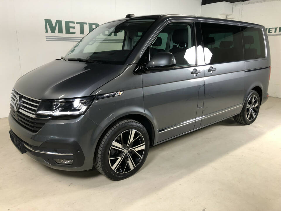 Bild 8/32 von Volkswagen T6.1 Multivan 2.0 TDI 4Motion (2023)