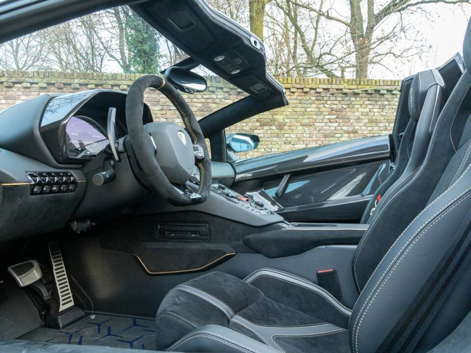 Bild 39/50 von Lamborghini Aventador LP 770-4 SVJ Roadster (2020)