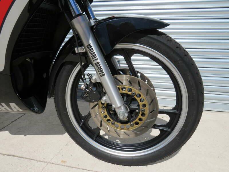 Immagine 30/44 di Yamaha RD 350 LC (1989)