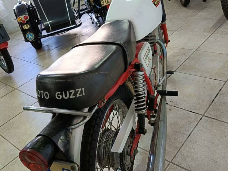 Image 23/29 de Moto Guzzi Stornello 160 (1972)
