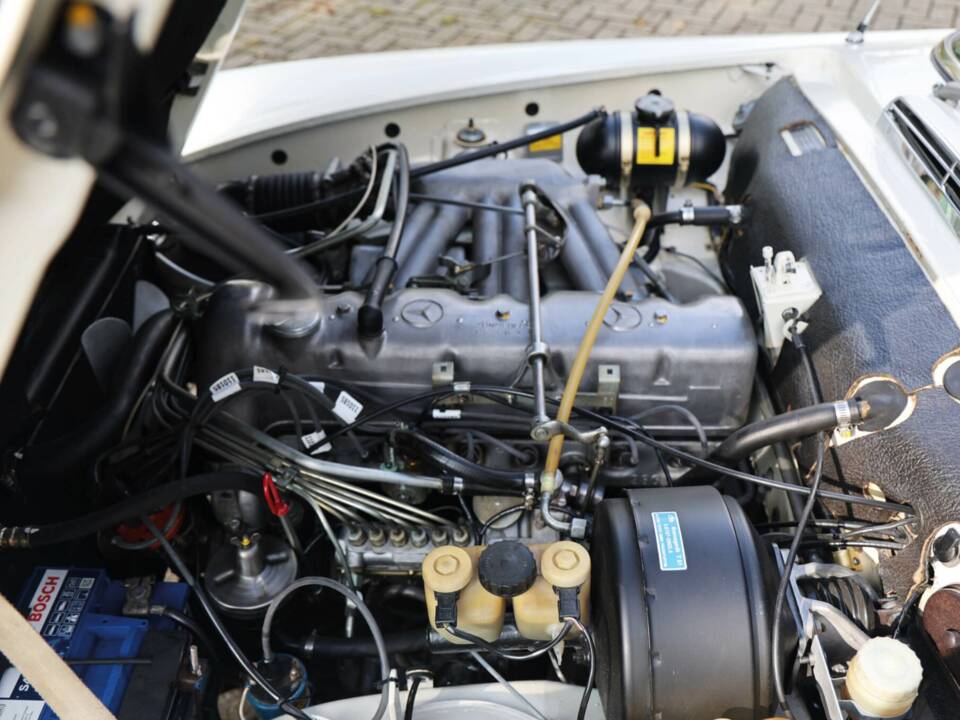 Image 14/14 of Mercedes-Benz 280 SL (1969)