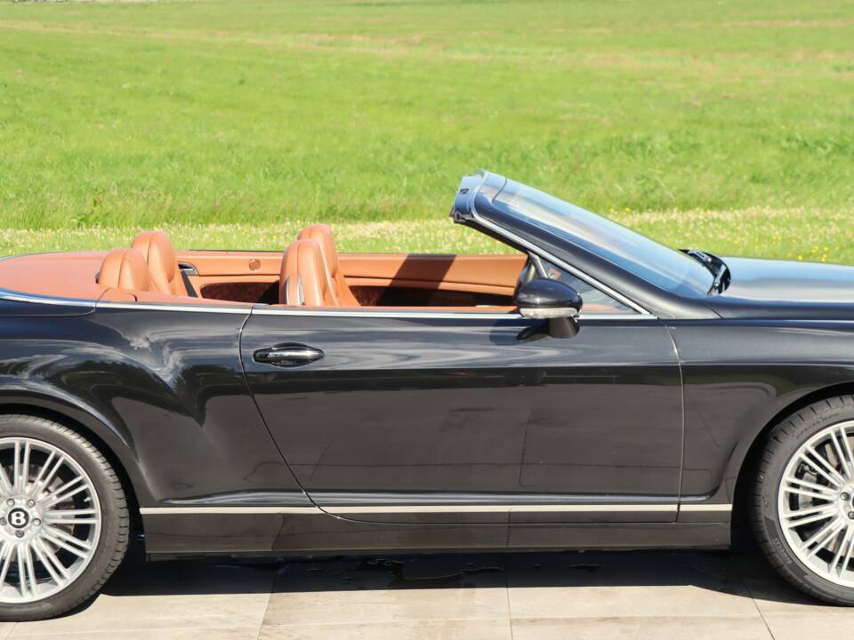 Bild 39/50 von Bentley Continental GTC (2007)