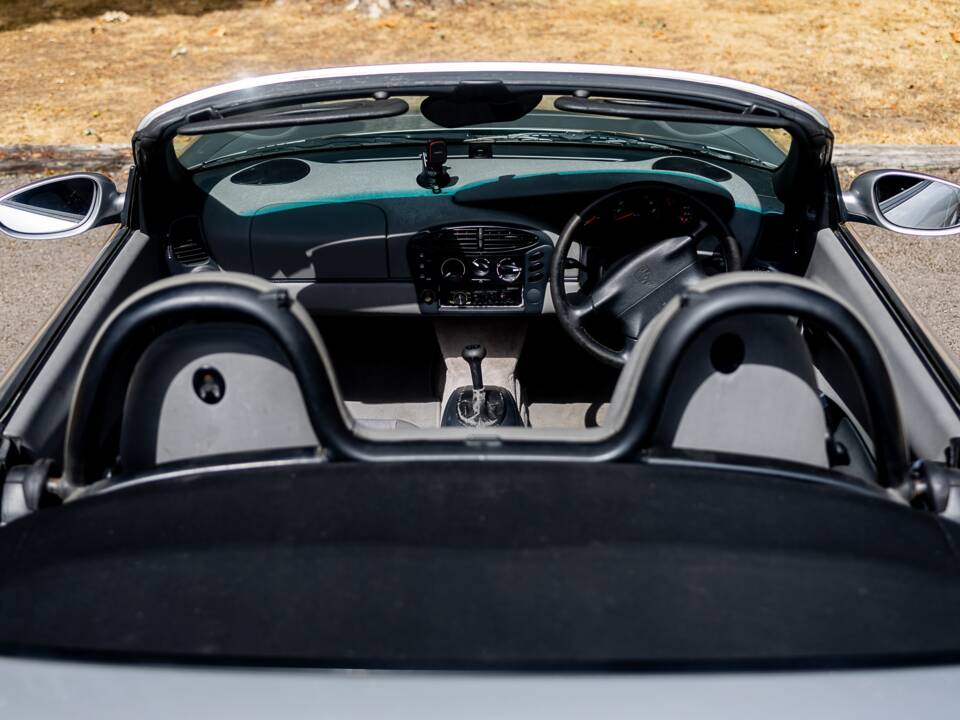 Afbeelding 31/50 van Porsche Boxster (1998)