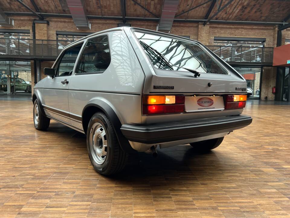 Image 10/33 de Volkswagen Golf I GTI 1.6 (1980)