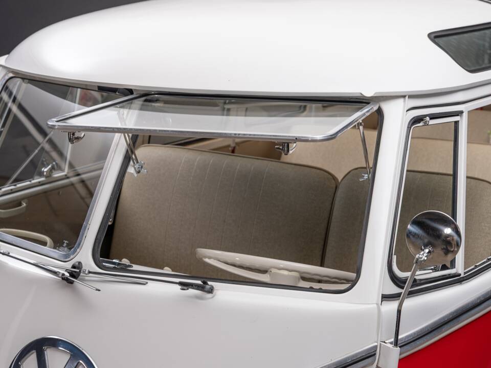 Image 20/46 of Volkswagen T1 Samba (1967)