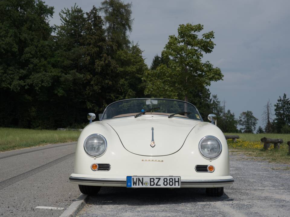 Immagine 10/49 di RCH Replicar Hellas 356 Speedster Sport (1973)