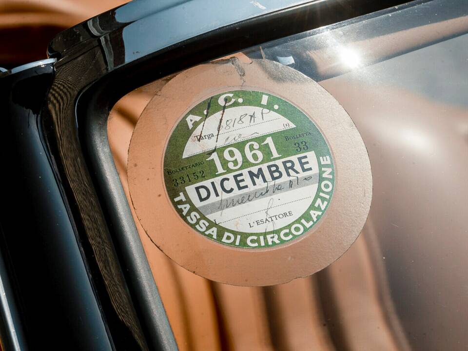 Image 21/42 of Mercedes-Benz 190 SL (1961)