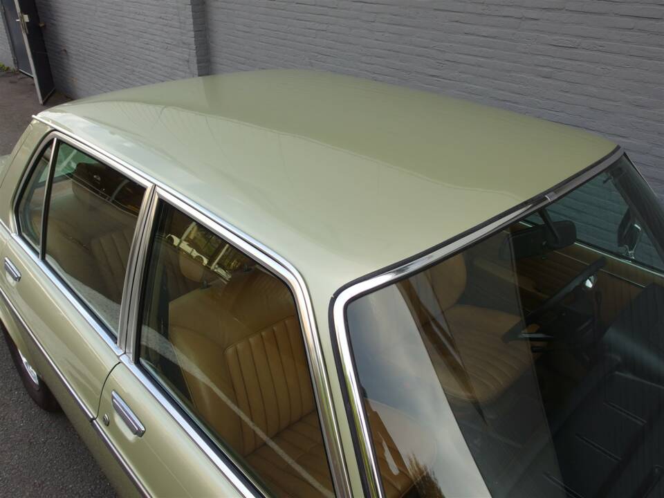 Image 41/95 de BMW 2500 (1977)