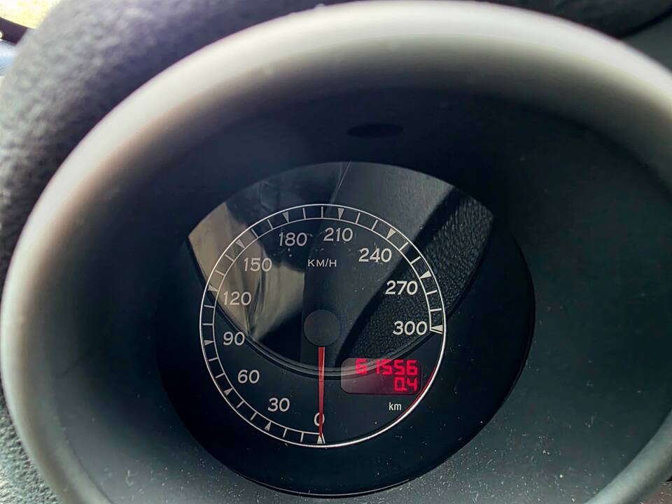 Imagen 11/31 de Alfa Romeo 147 3.2 GTA (2002)