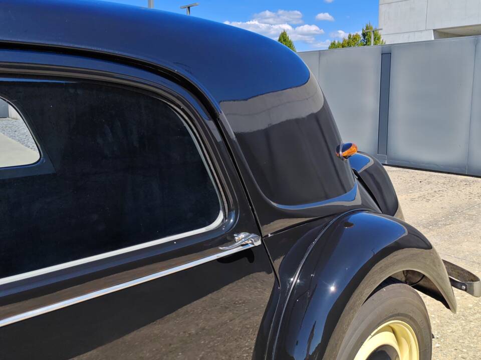 Image 36/47 of Citroën Traction Avant 11 B (1955)