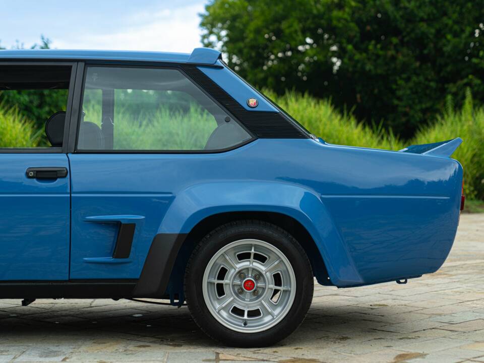 Bild 25/50 von FIAT 131 Racing Volumetrico Abarth (1981)