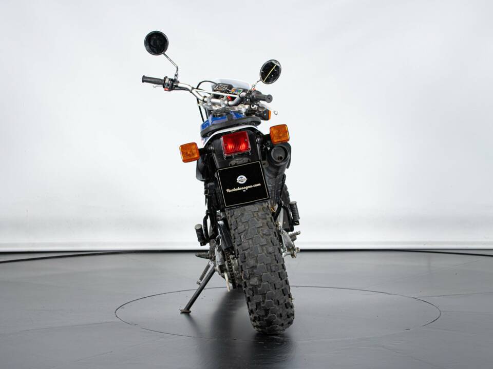 Bild 3/50 von Yamaha DUMMY (1995)
