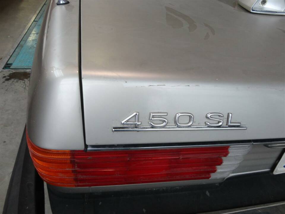 Image 13/29 de Mercedes-Benz 450 SL (1976)