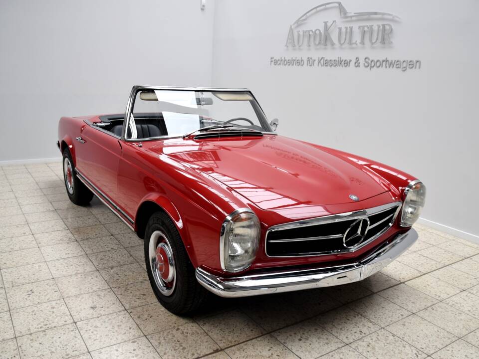 Image 8/34 de Mercedes-Benz 230 SL (1966)