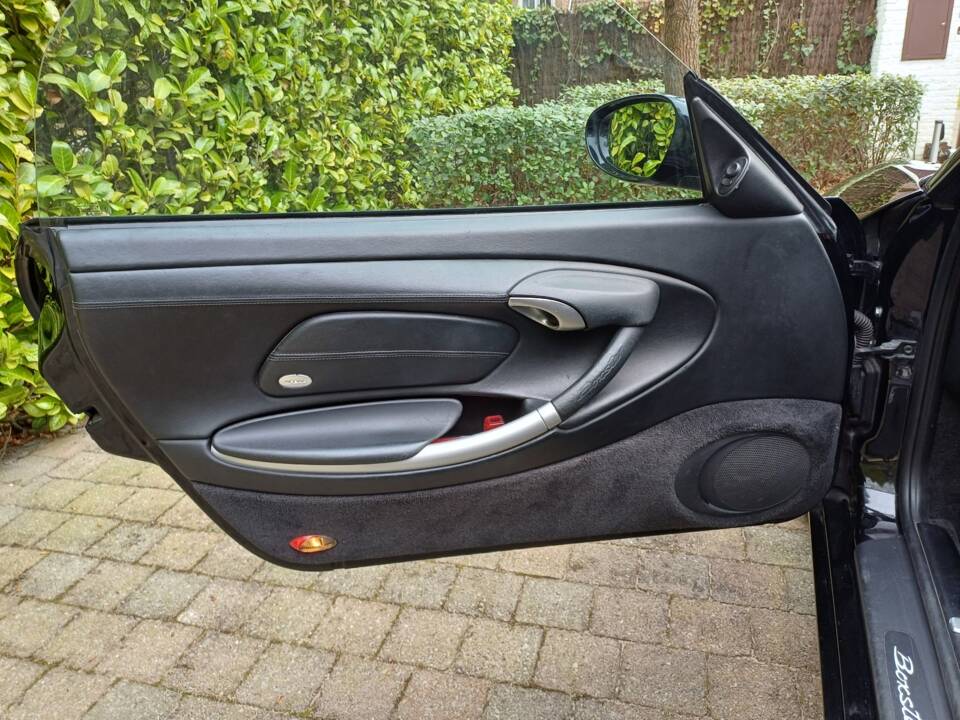 Image 37/82 of Porsche Boxster S (2000)