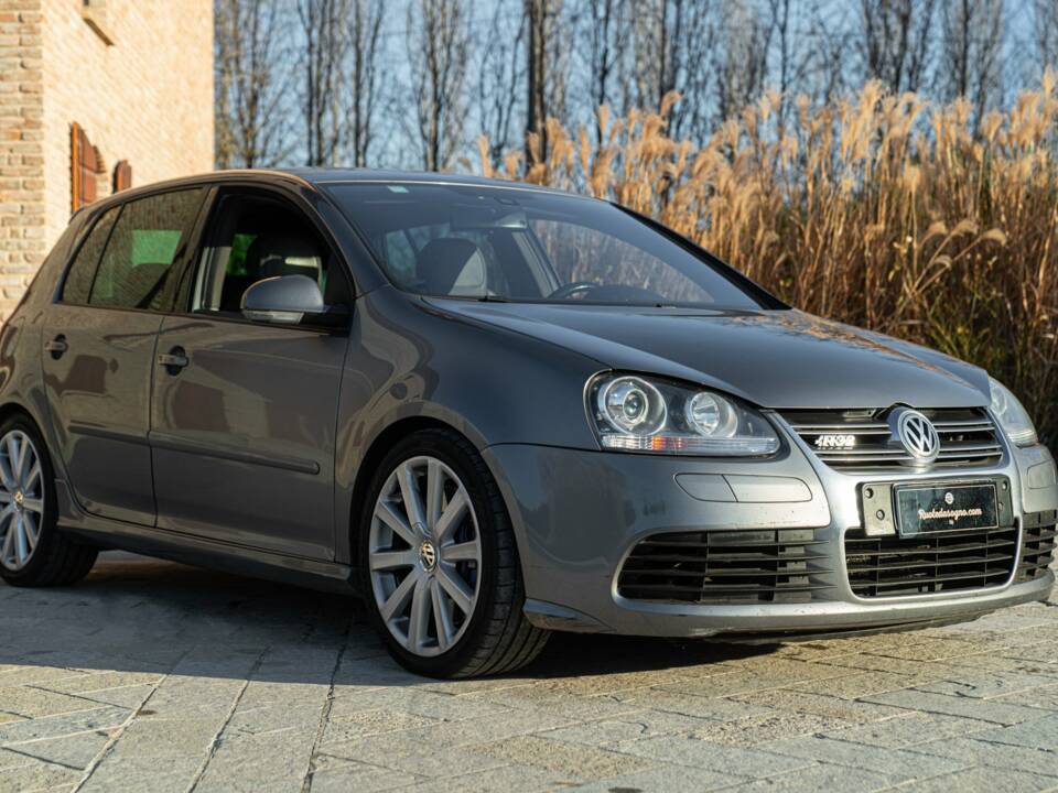 Immagine 2/50 di Volkswagen Golf V 3.2 R32 (2009)