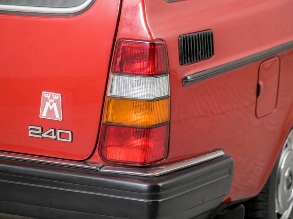 Imagen 25/50 de Volvo 240 Turbo (1983)