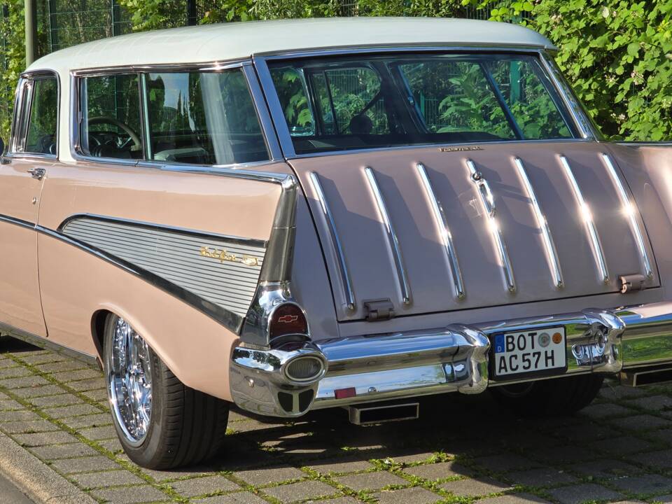 Image 4/47 of Chevrolet Bel Air Nomad (1957)