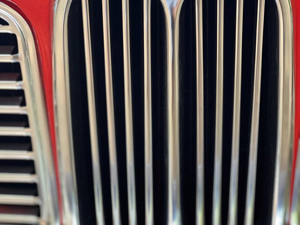 Image 114/142 of BMW 1600 Convertible (1970)