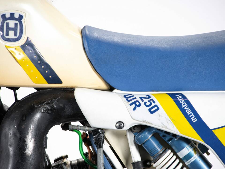 Image 21/50 of Husqvarna WR 250 (1985)