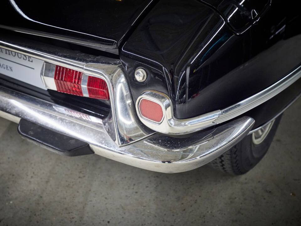 Image 17/97 of Citroën DS 20 Chapron (1972)