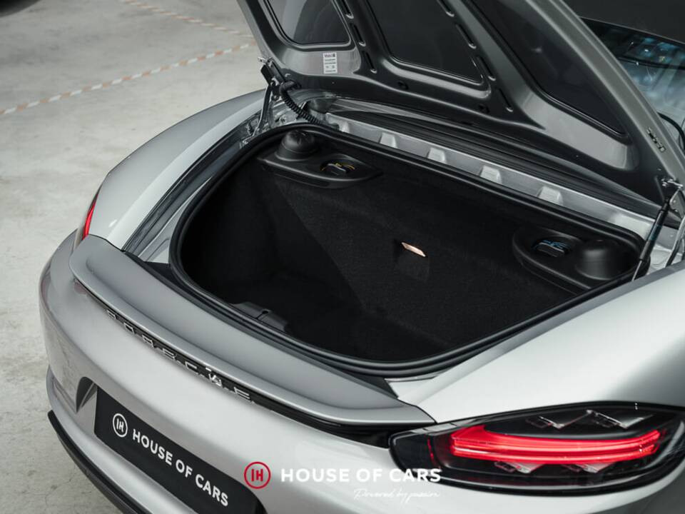 Image 13/25 of Porsche 718 Boxster (2023)