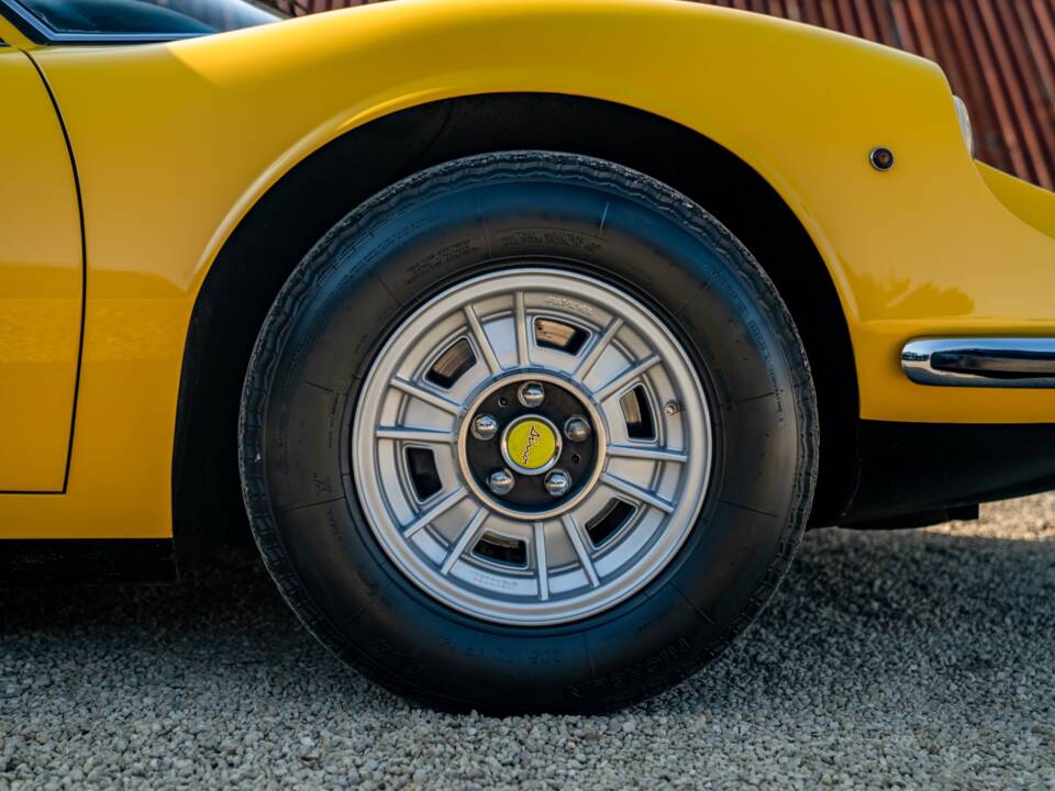 Bild 17/45 von Ferrari Dino 246 GT (1972)