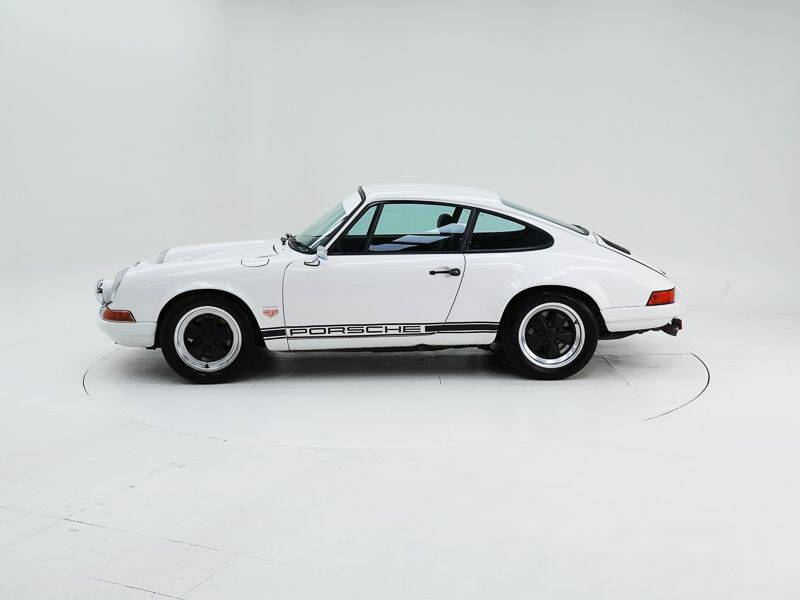 Immagine 8/15 di Porsche 911 Carrera 3.2 (1984)