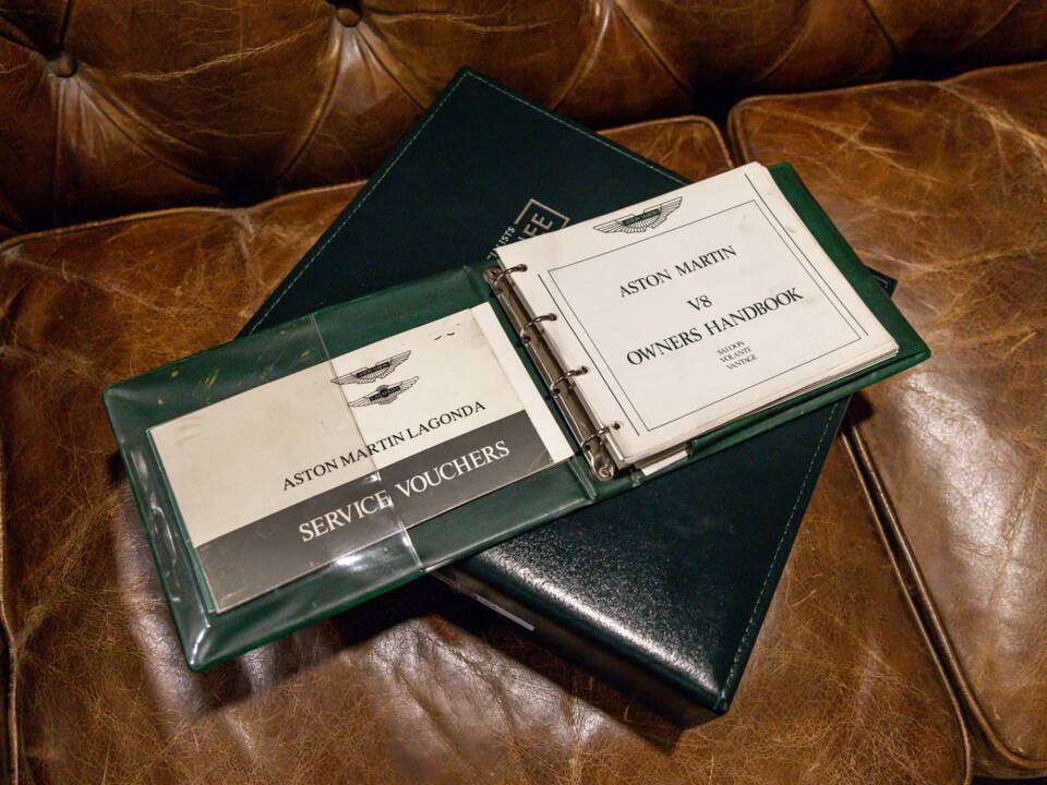 Afbeelding 50/62 van Aston Martin V8 Vantage X-Pack (1987)