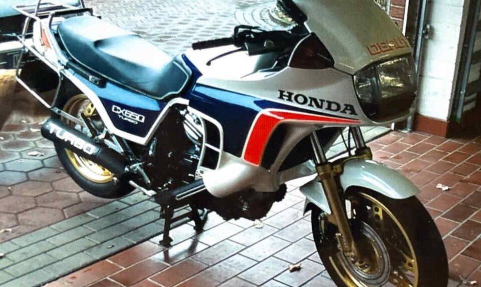 Bild 1/4 von Honda CX 650 Turbo (1983)
