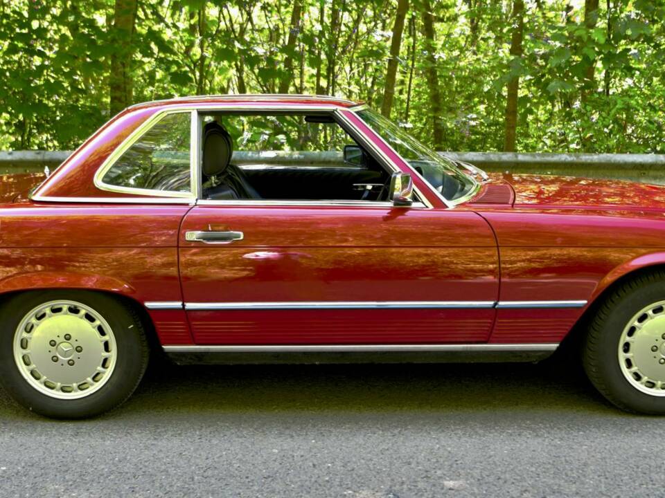 Image 10/50 of Mercedes-Benz 300 SL (1988)