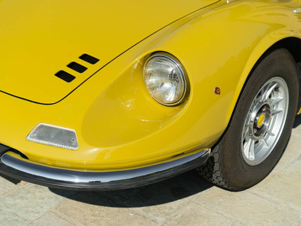 Image 16/50 of Ferrari Dino 246 GT (1971)