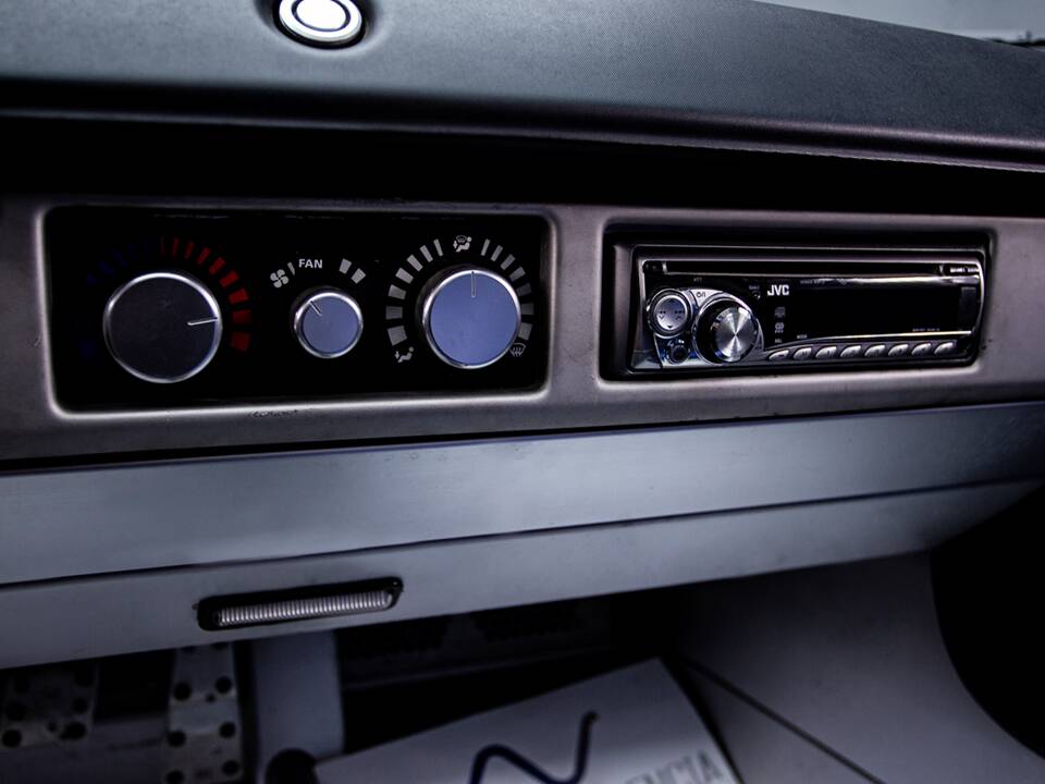 Bild 22/44 von Opel Speedster 2.2 (2001)