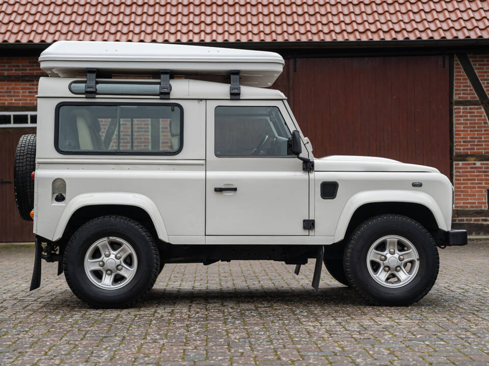 Image 10/50 of Land Rover Defender 90 (2008)