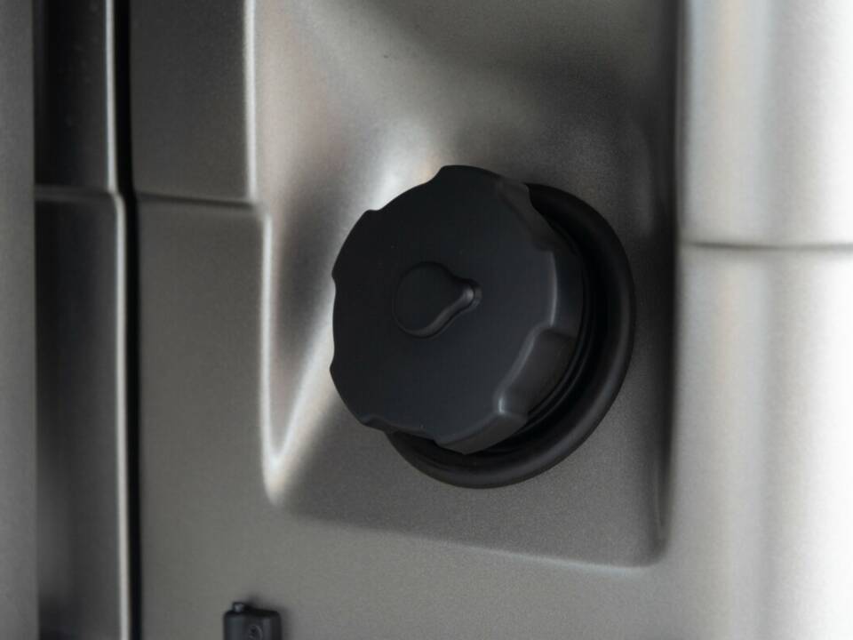 Image 25/50 of Steyr-Puch 230 GE (LWB) (1993)