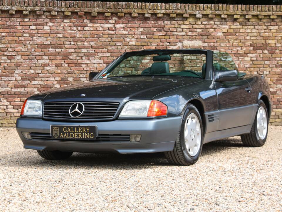 Image 1/50 of Mercedes-Benz 500 SL (1992)
