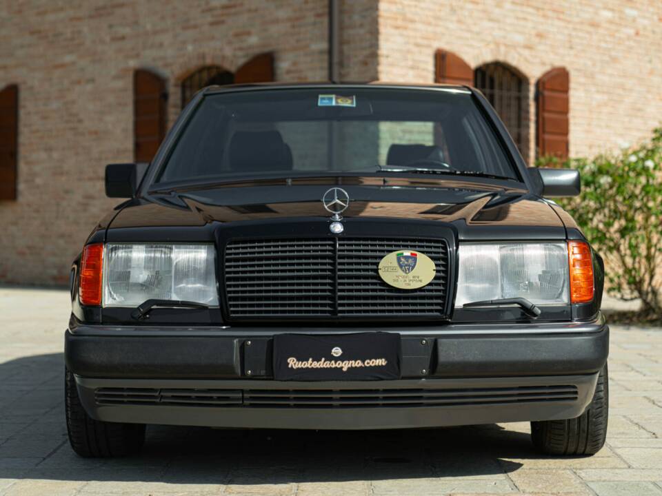Bild 3/50 von Mercedes-Benz 300 E-24 (1989)