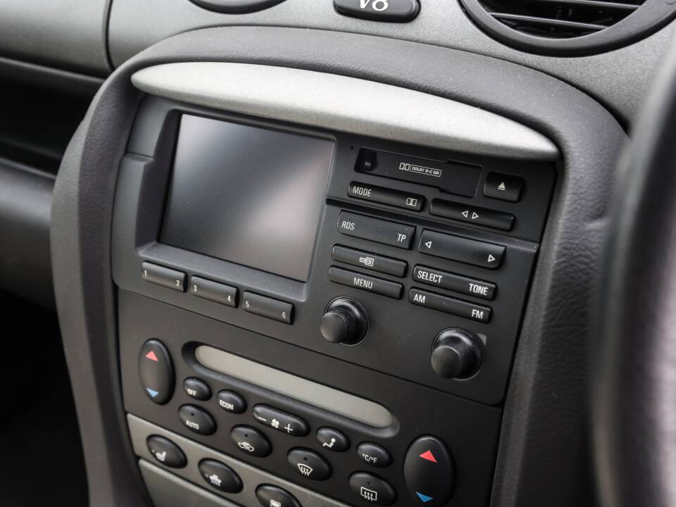 Image 23/26 of MG ZT 260 (2004)