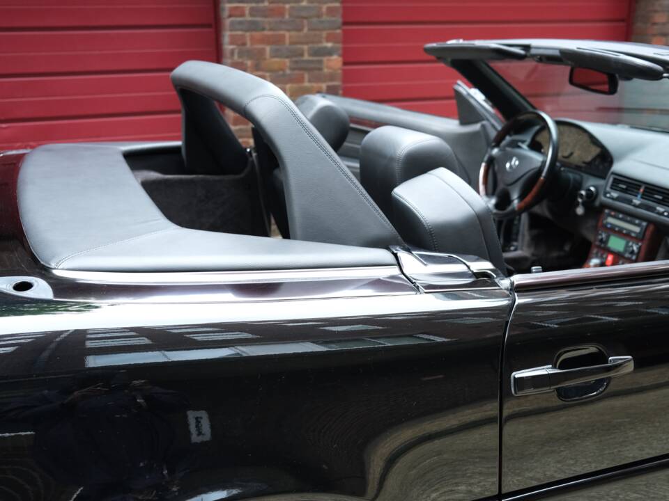 Image 81/100 of Mercedes-Benz SL 600 (1998)