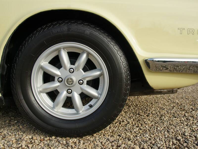 Image 23/50 of Triumph TR 6 (1971)