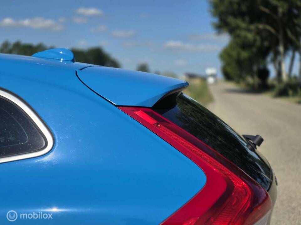 Imagen 4/42 de Volvo V40 D4 R-Design (2014)