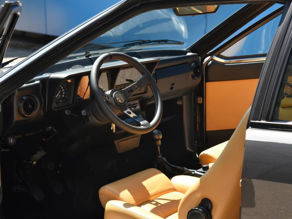 Bild 13/19 von Alfa Romeo GTV 6 2.5 (1986)