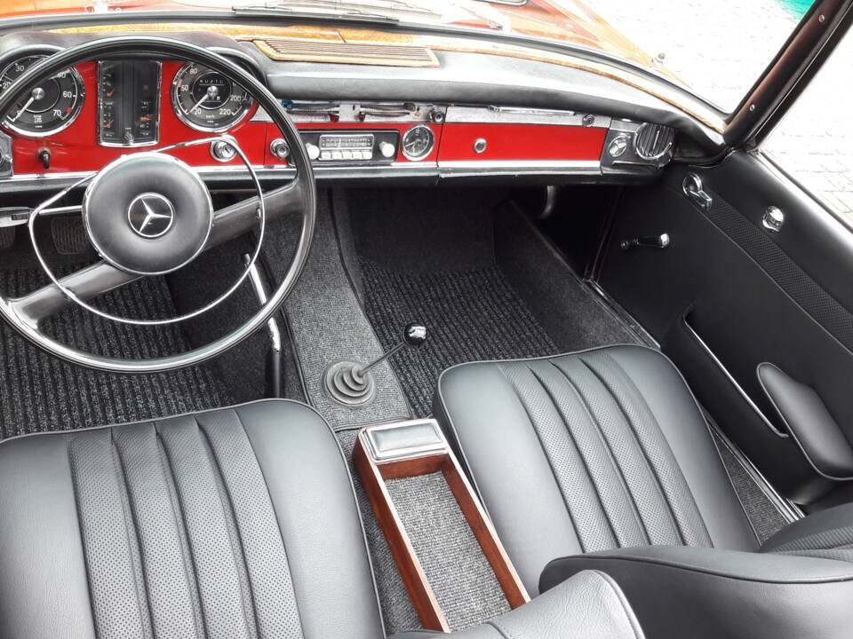 Image 3/5 of Mercedes-Benz 230 SL (1964)