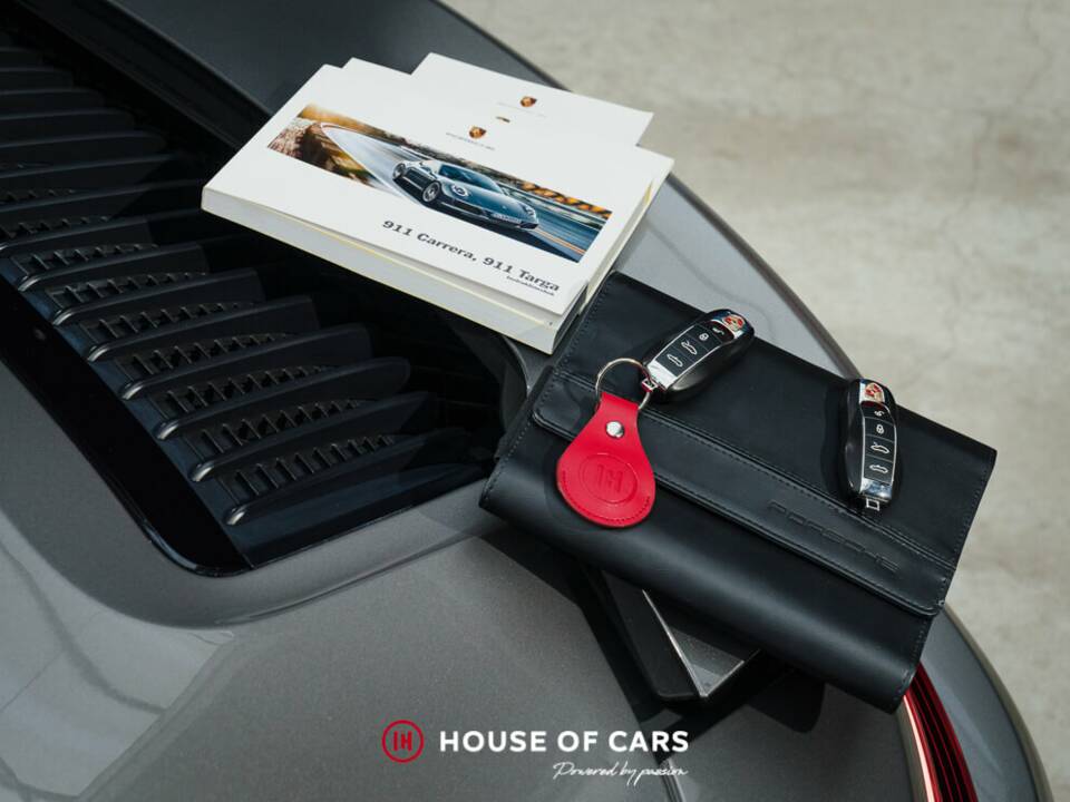 Image 25/25 of Porsche 911 Carrera 4 GTS (2017)