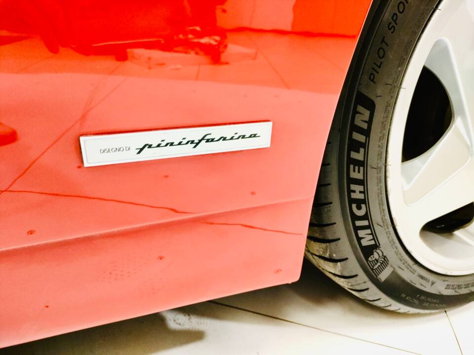 Afbeelding 26/33 van Ferrari 348 TB (1990)
