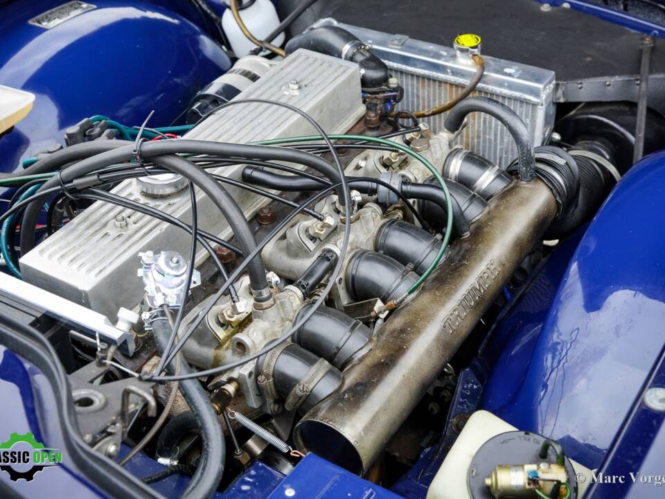 Image 15/42 of Triumph TR 6 PI (1972)