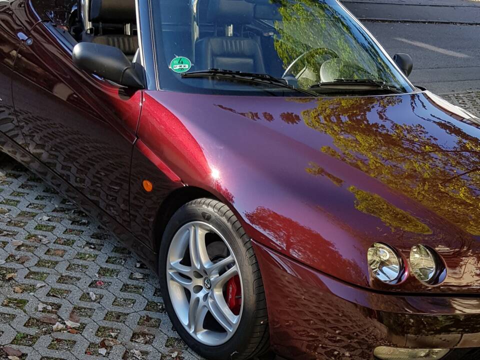 Image 7/21 de Alfa Romeo Spider 3.2 V6 24V (2004)