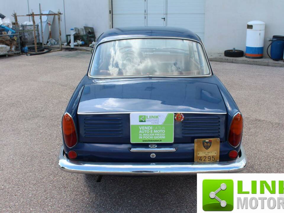 Image 7/10 de FIAT 600 D (1962)