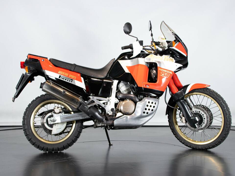 Image 5/50 de Honda DUMMY (1991)