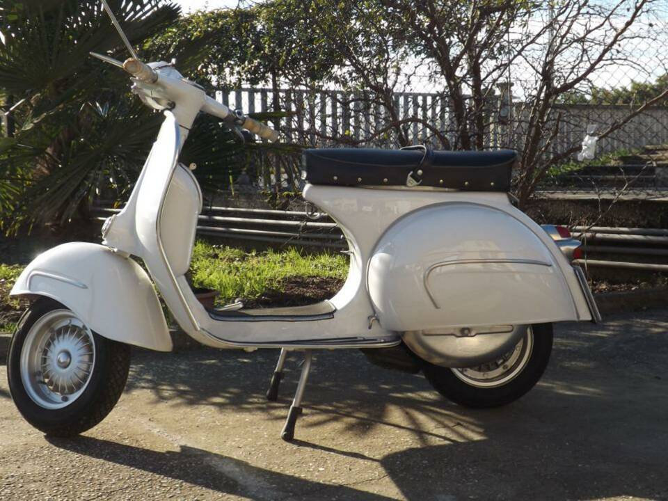 Immagine 4/40 di Piaggio Vespa 160 GS (1964)